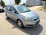 Opel Zafira B Edition *7-SITZER*TEMPOMAT*AHK*KLIMA* - Opel Zafira aus 2006 mit Diesel-Antrieb