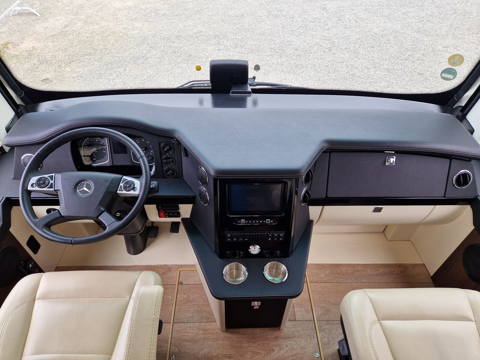 Fahrzeugabbildung Morelo Palace Liner 93 MB MB Atego 1230