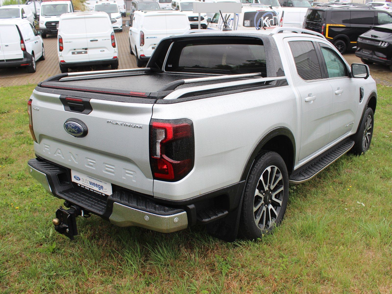 Fahrzeugabbildung Ford Ranger Platinum e-4WD Doppelkabine