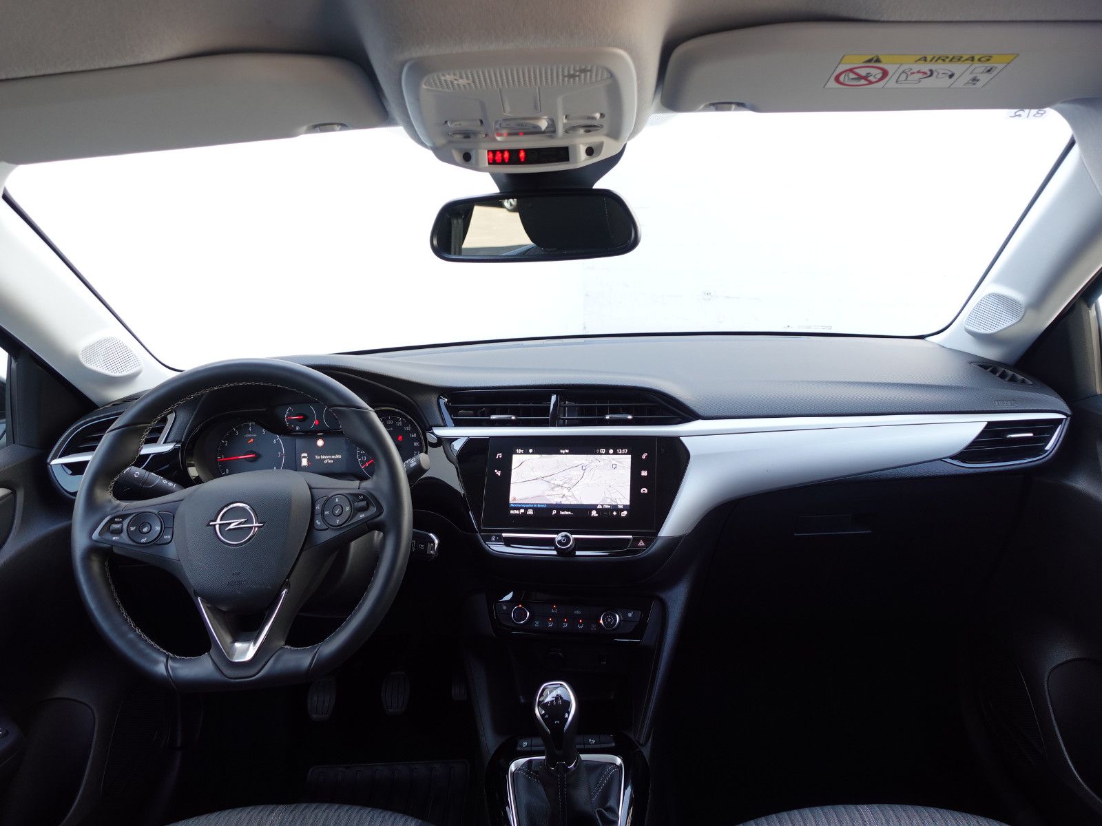 Fahrzeugabbildung Opel Corsa Edition 1.2,Navi,Kamera,Sitzhzg,Allwetter