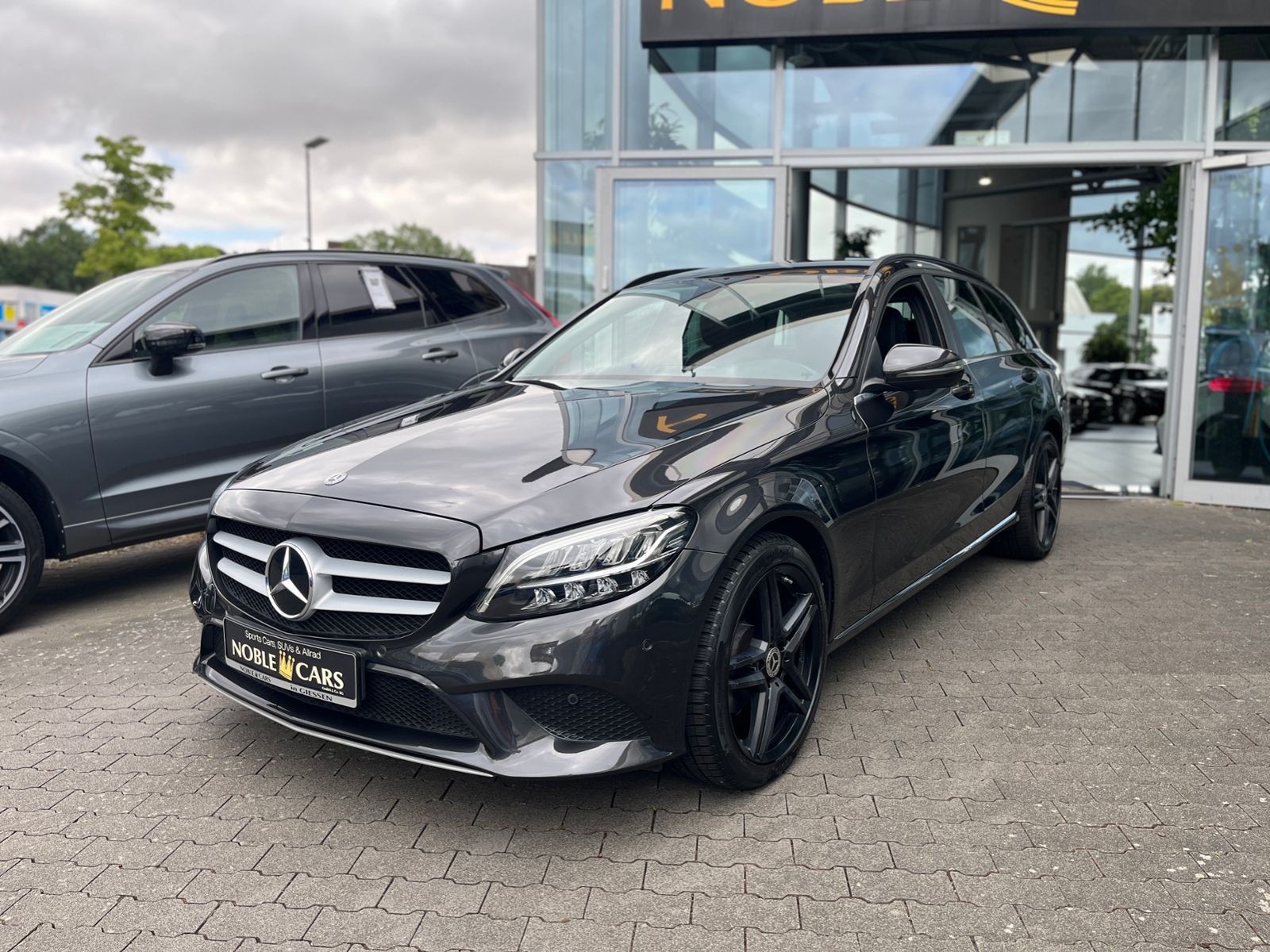 Fahrzeugabbildung Mercedes-Benz C 200 d T LEDER LED NAV SHZ PDC 18"