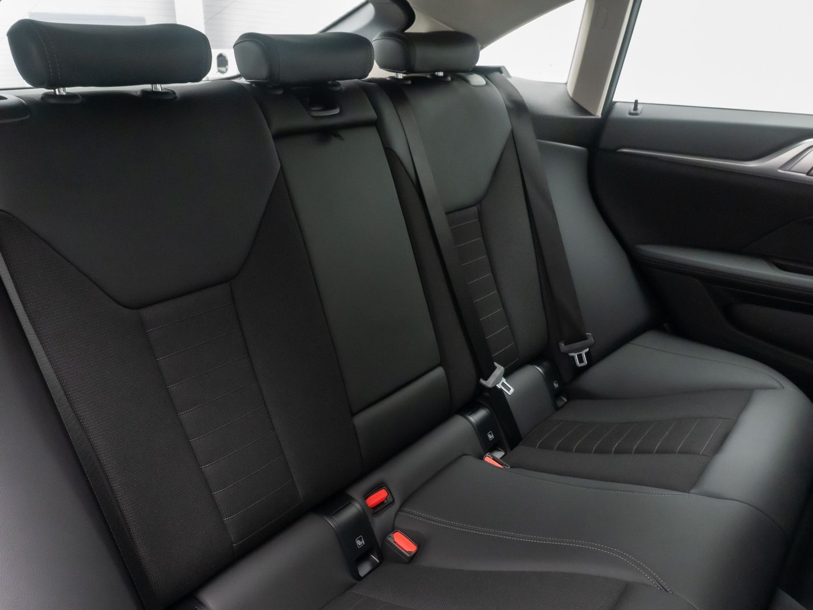 Fahrzeugabbildung BMW i4 eD40 GC Kamera Widscreen Leder Sportsitz DAB