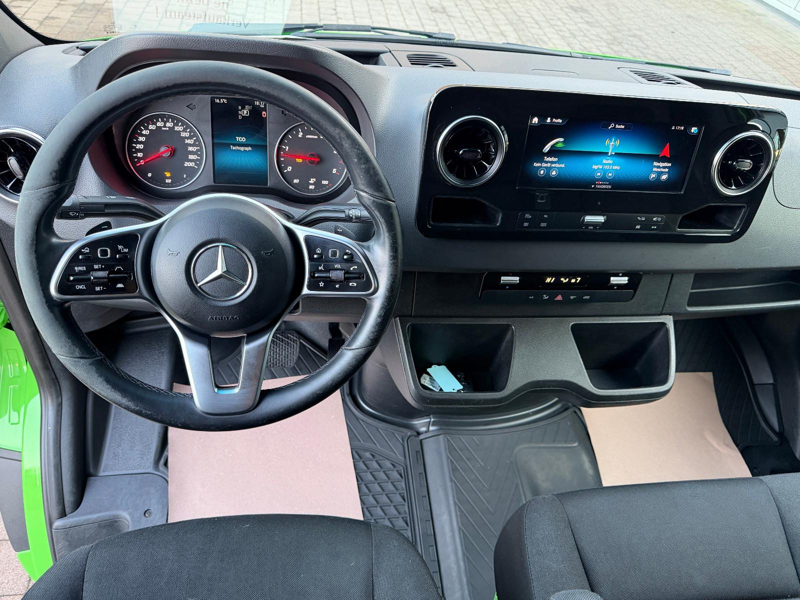 Mercedes-Benz Sprinter 319 CDI V6 Kasten L2H2 RWD Navi Automat