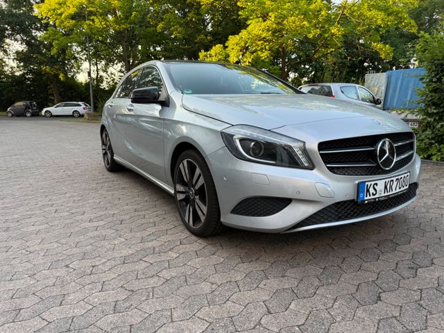MERCEDES-BENZ A 200 CDI 4MATIC Urban DCT Urban