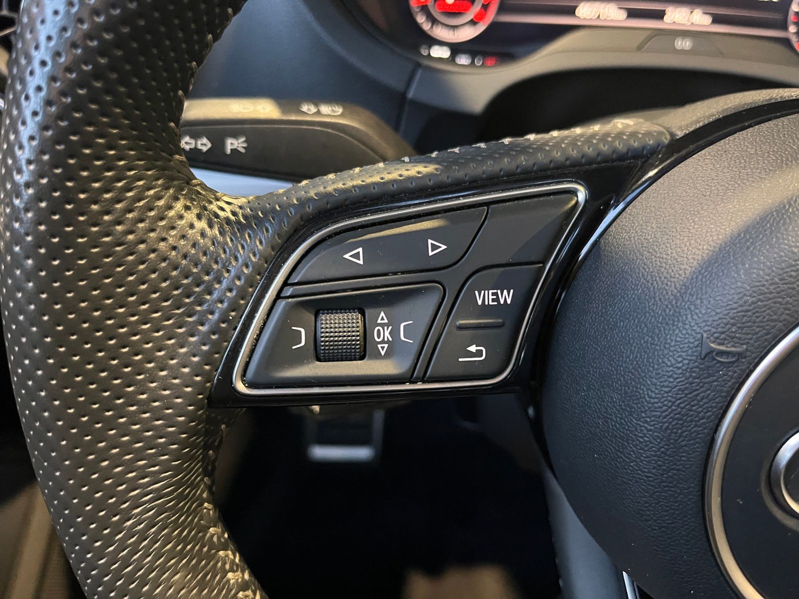 Fahrzeugabbildung Audi A3 Cabriolet 35 TFSI S line sport MATRIX LED NAV