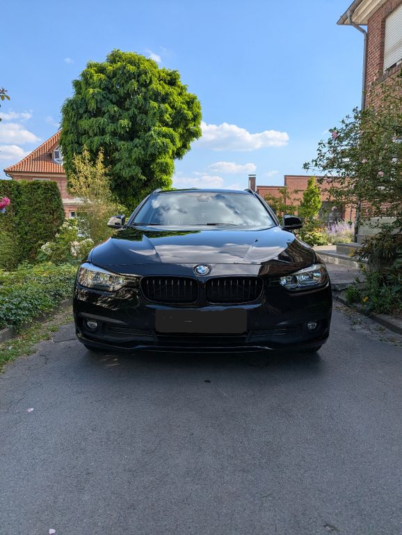 Image of BMW 320