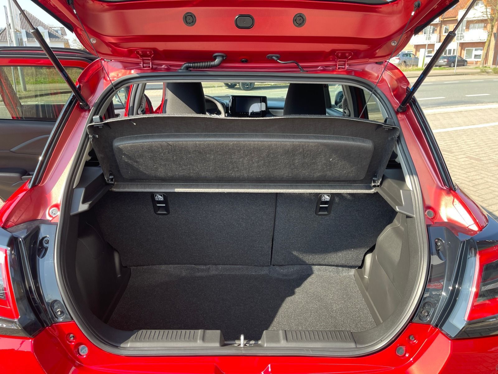 Fahrzeugabbildung Suzuki Swift 1.2 Dualjet Comfort+ Automatik Navi Kamera