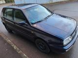 Volkswagen Golf 1.8 Standard - Volkswagen Golf: Standard