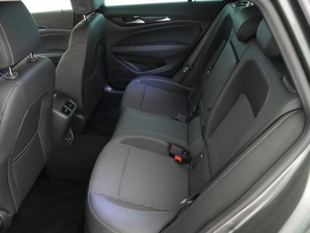 Insignia B ST DYNAMIC AT+AHK+NAVI+RÜCKFAHRKAMERA