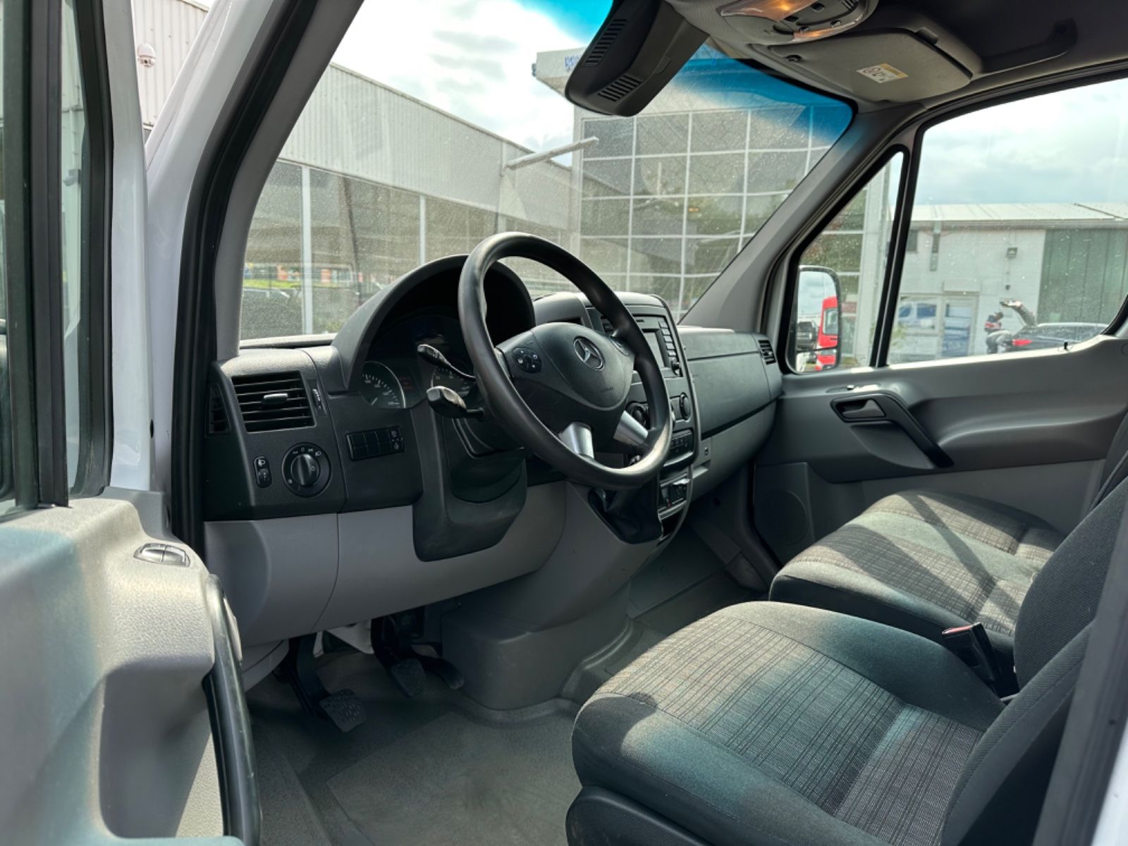 Fahrzeugabbildung Mercedes-Benz Sprinter II Kasten 416*Klima*PDC*AHK*