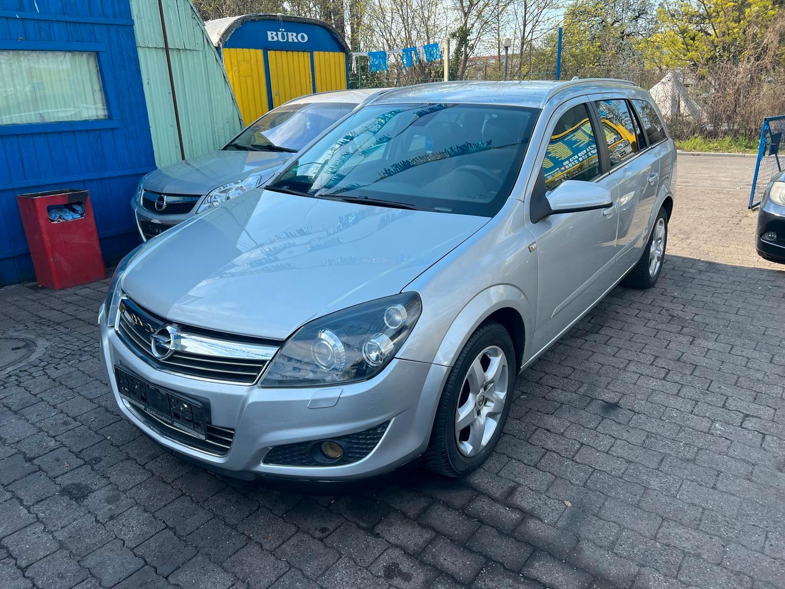 Opel Astra H Caravan Innovation Tüv 6.2027 PDC SHZ