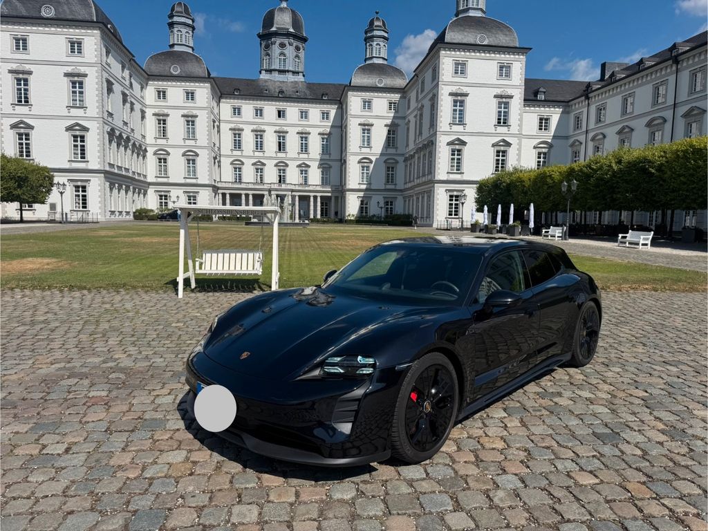 Image of Porsche Taycan