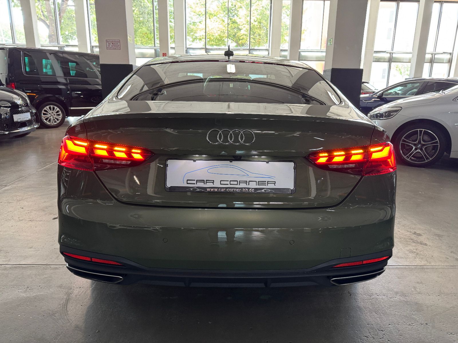 Fahrzeugabbildung Audi A5 SP S-TRONIC SONDERLACKIERUNG S-LINE MEGA VOLL