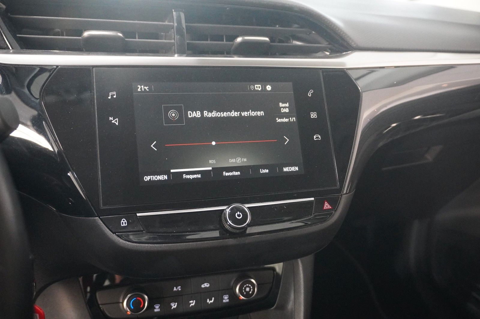 Fahrzeugabbildung Opel Corsa F 1.2 ELEGANCE NAVI/LED/TEMP./SPORT/DAB+