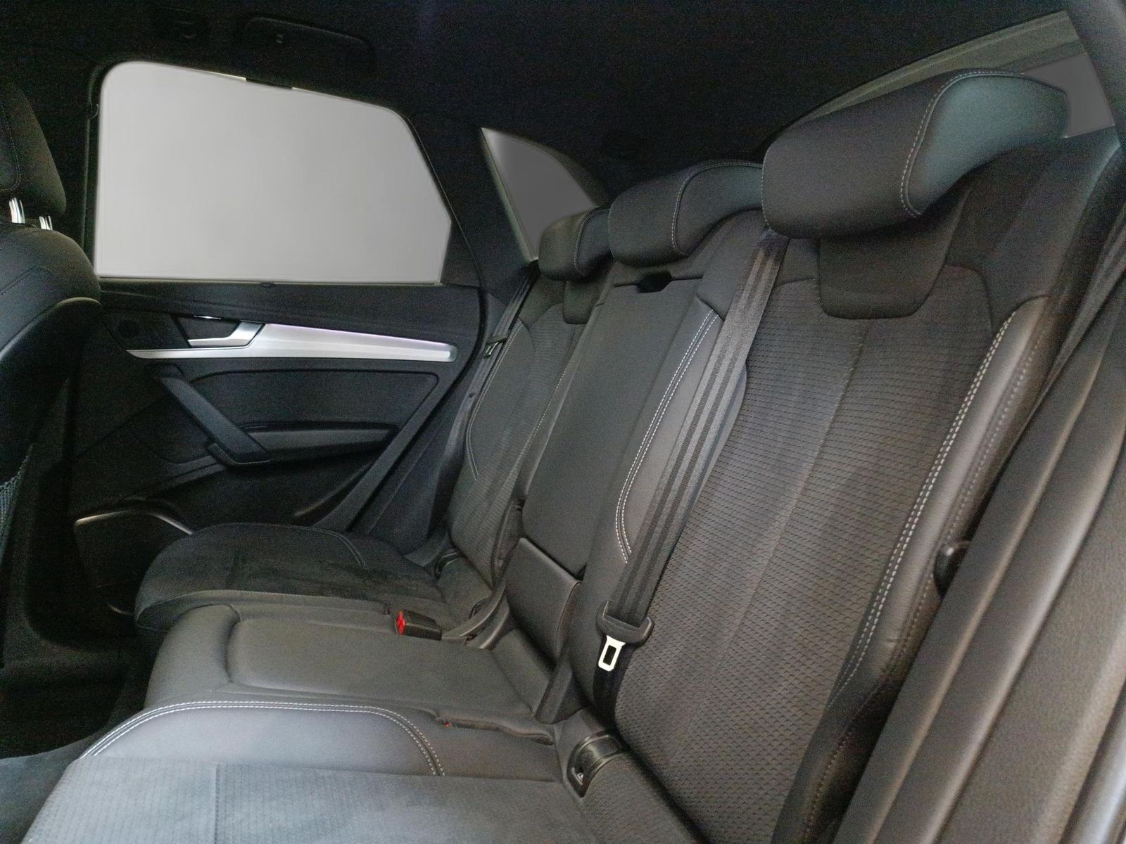Audi SQ5 3.0 TDI qu. tiptr. Luft*AHK*Matrix*StdHz*20 foto 17