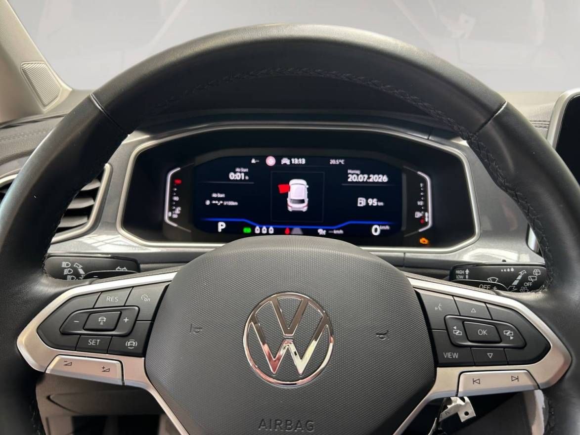 Fahrzeugabbildung Volkswagen T-Roc 1.5 TSI | CarPlay | Dachrehling | LED |