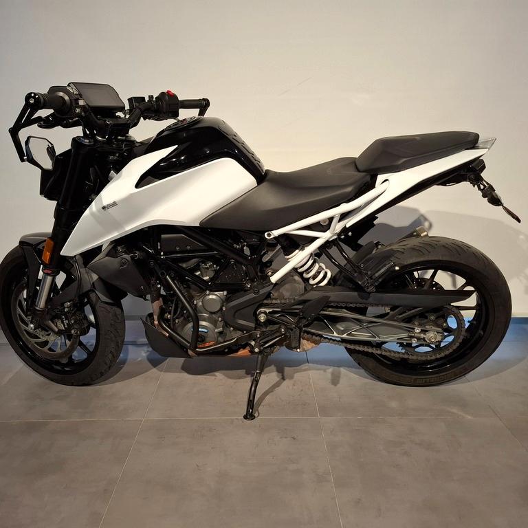 KTM 390 Duke 2021 