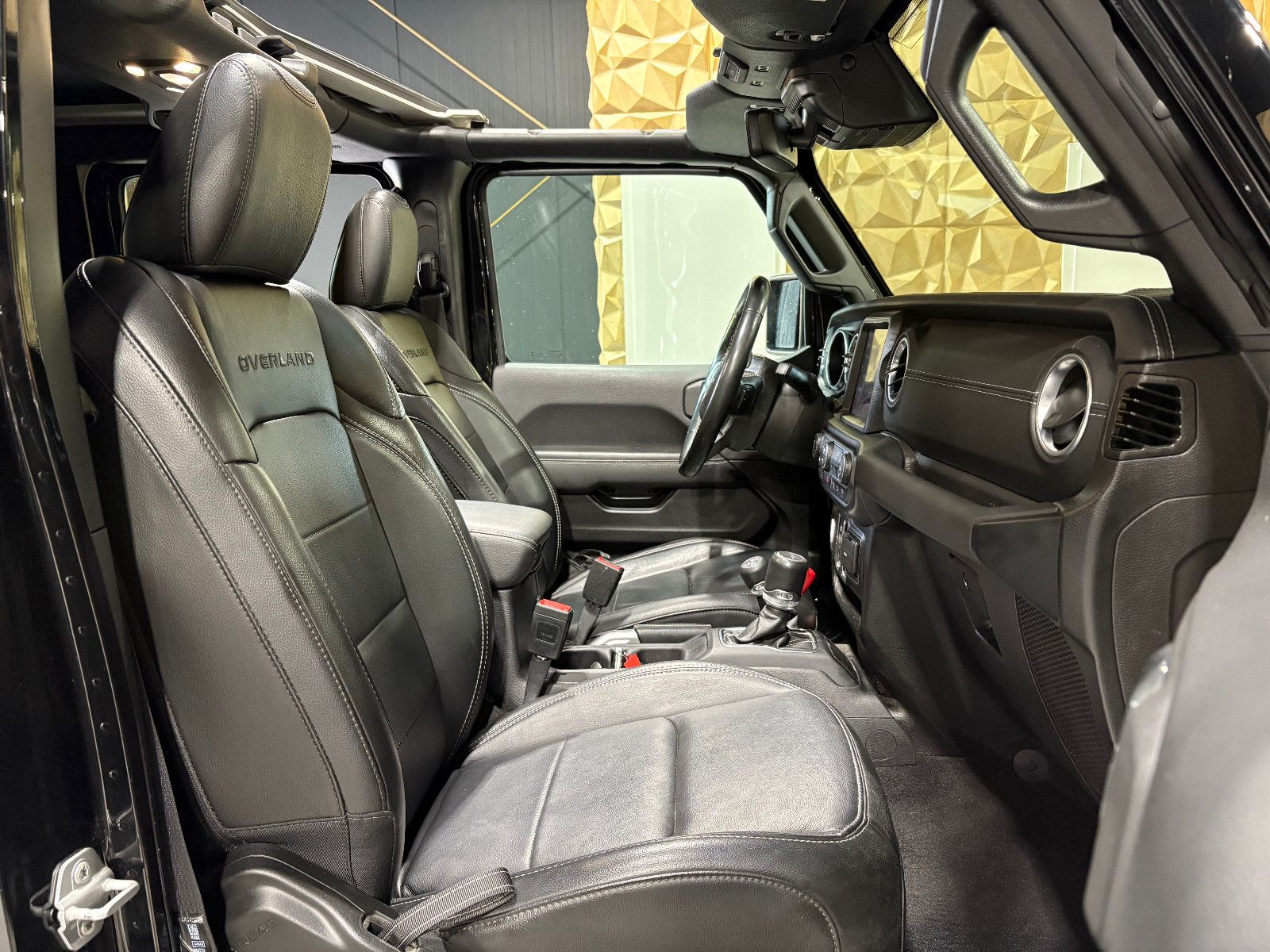 Fahrzeugabbildung Jeep Gladiator Overland 4WD/KAMERA/NAVI/4X4/PANO