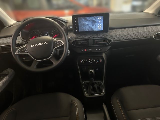 Fahrzeugabbildung Dacia Sandero Stepway Expression TCe 90HP CVT Apple Ca