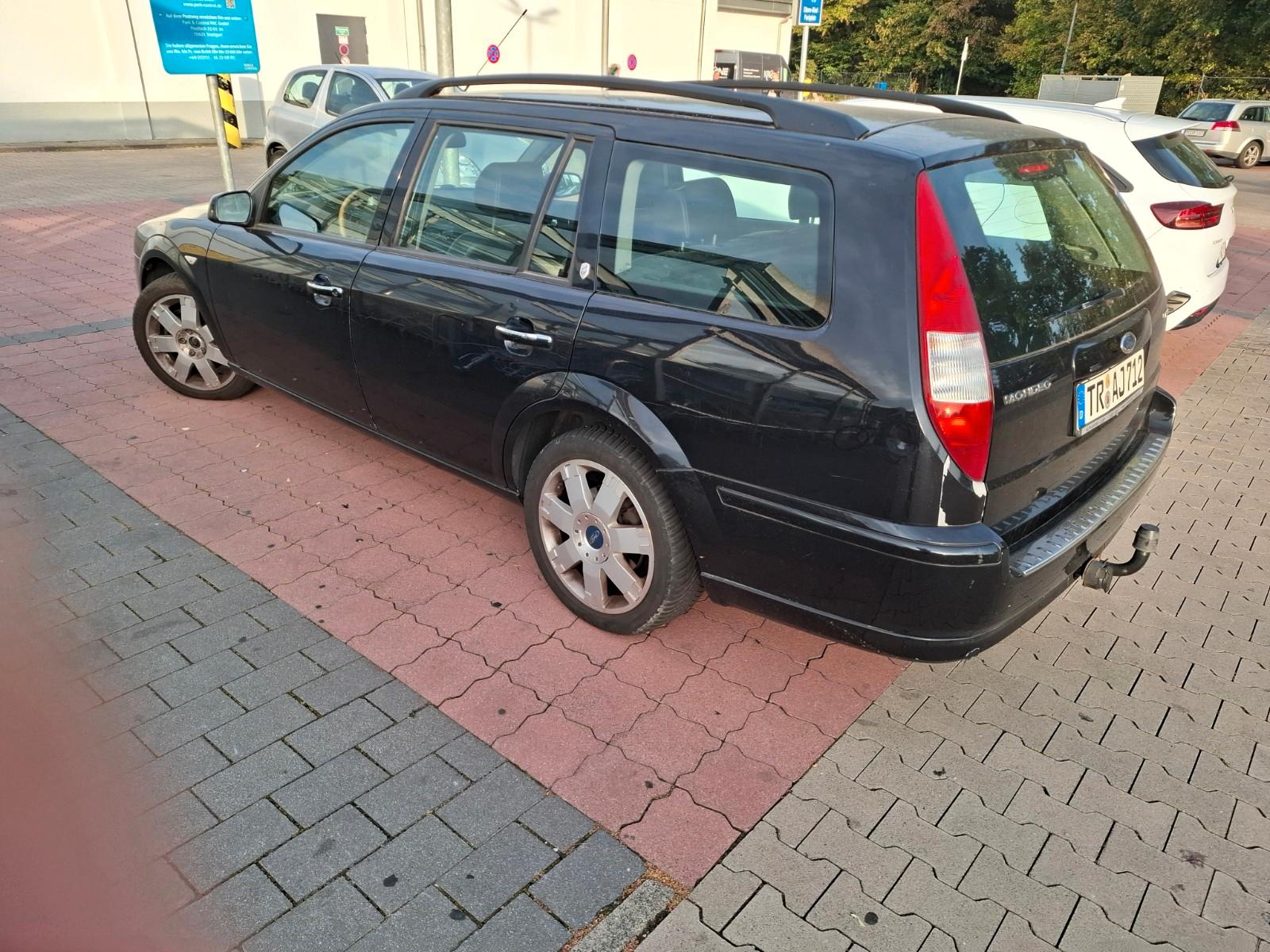 Ford Mondeo 2006 — rear view