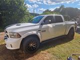 Dodge RAM Sport mit Benzin und LPG - Dodge RAM: Sport