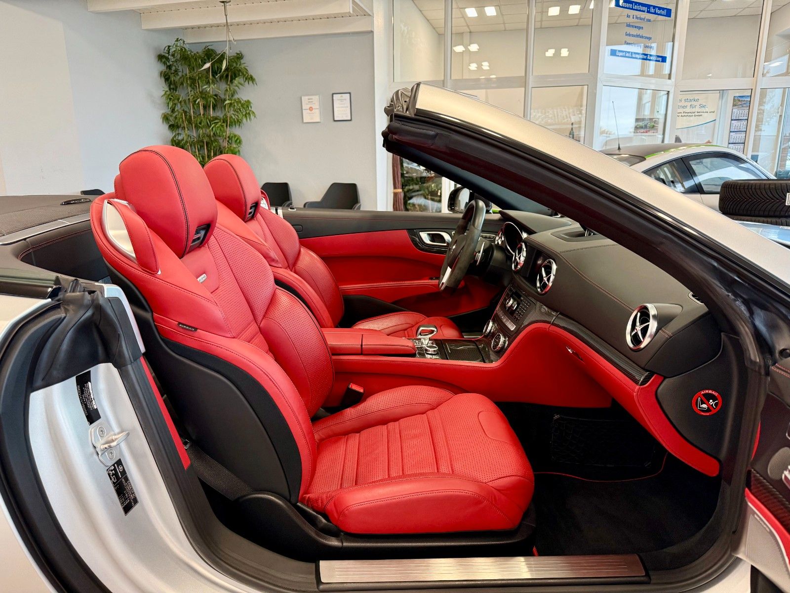 Fahrzeugabbildung Mercedes-Benz SL 63 AMG Edition 1 Performance/Designo/Carbon