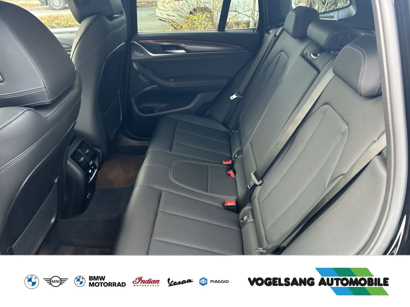 Fahrzeugabbildung BMW X3 xDrive 20d M Sport Head-Up 20'LM Komfort-Fahr