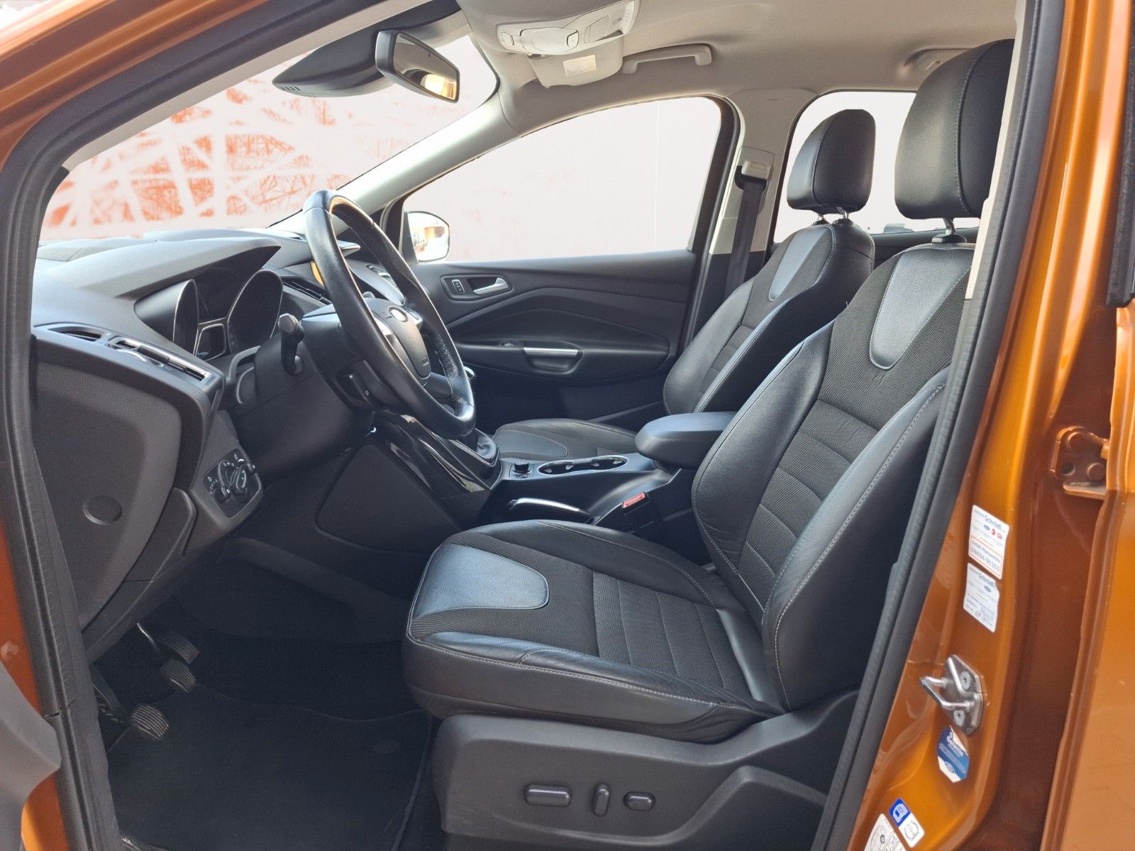 Fahrzeugabbildung Ford Kuga Titanium