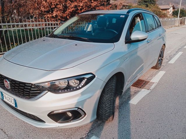 Fiat Tipo 1.6 Mjt S&S 5 porte Easy