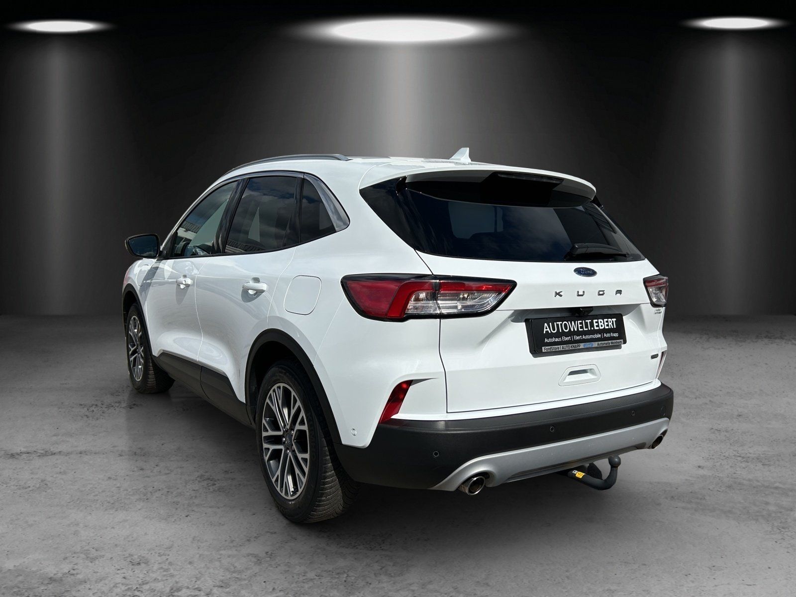 Fahrzeugabbildung Ford Kuga 2.5 Duratec Plug-in-Hybrid Titanium/AHK/CAM