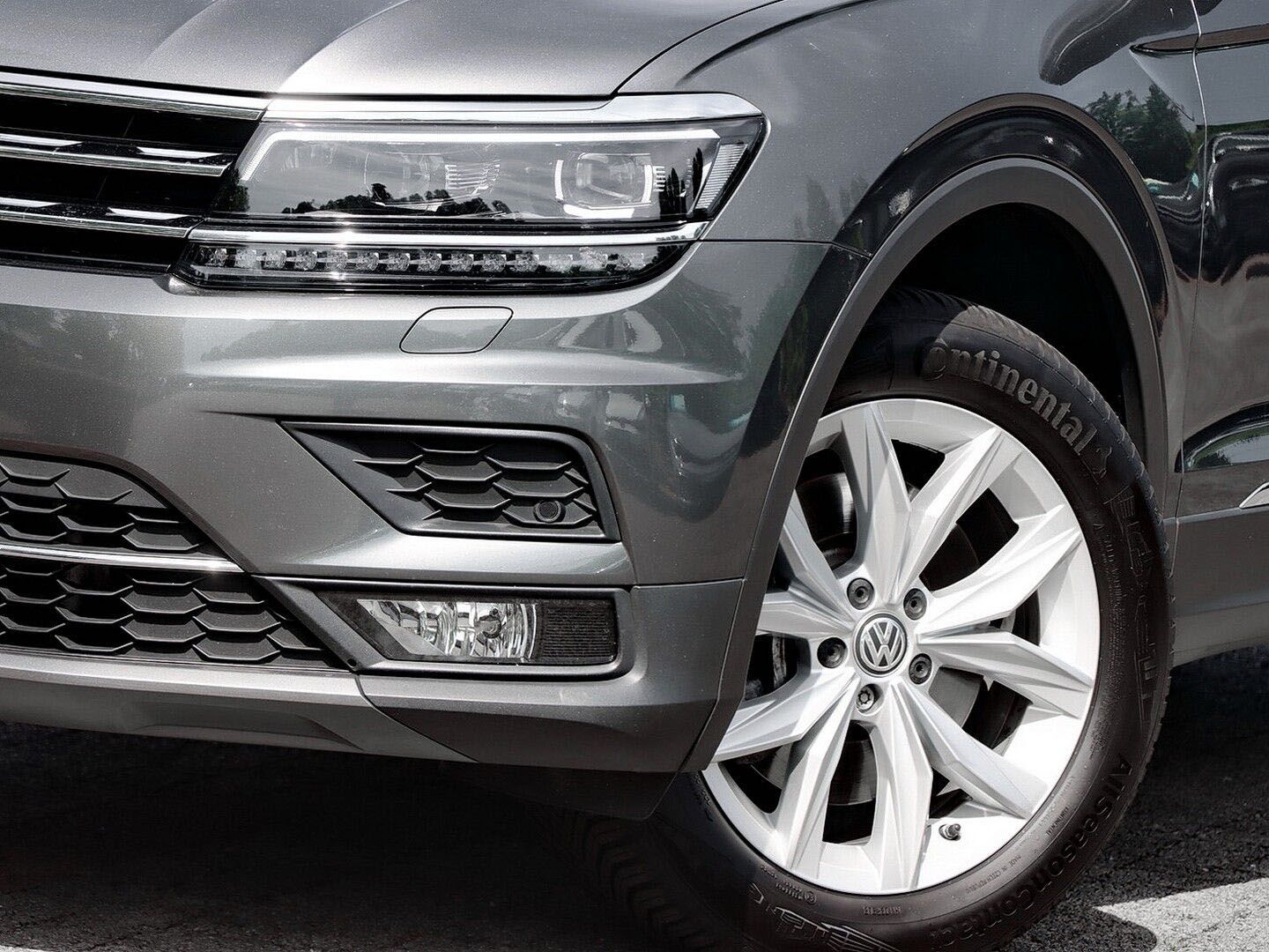 Volkswagen Tiguan Highline 4MOTION 2.0 TSI DSG PANO KAMERAS foto 3