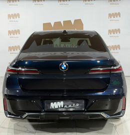 BMW 740 - 4