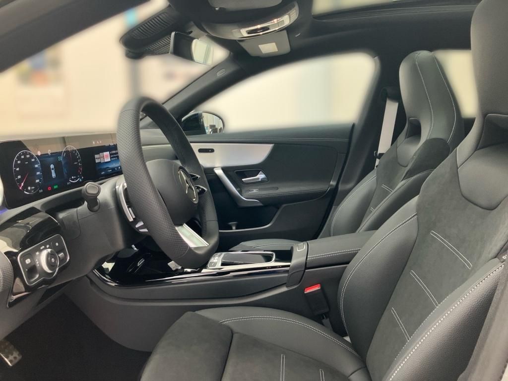 Fahrzeugabbildung Mercedes-Benz CLA 250e SB ++SPECIAL-EDITION+AHK+PANO+DIGITAL++