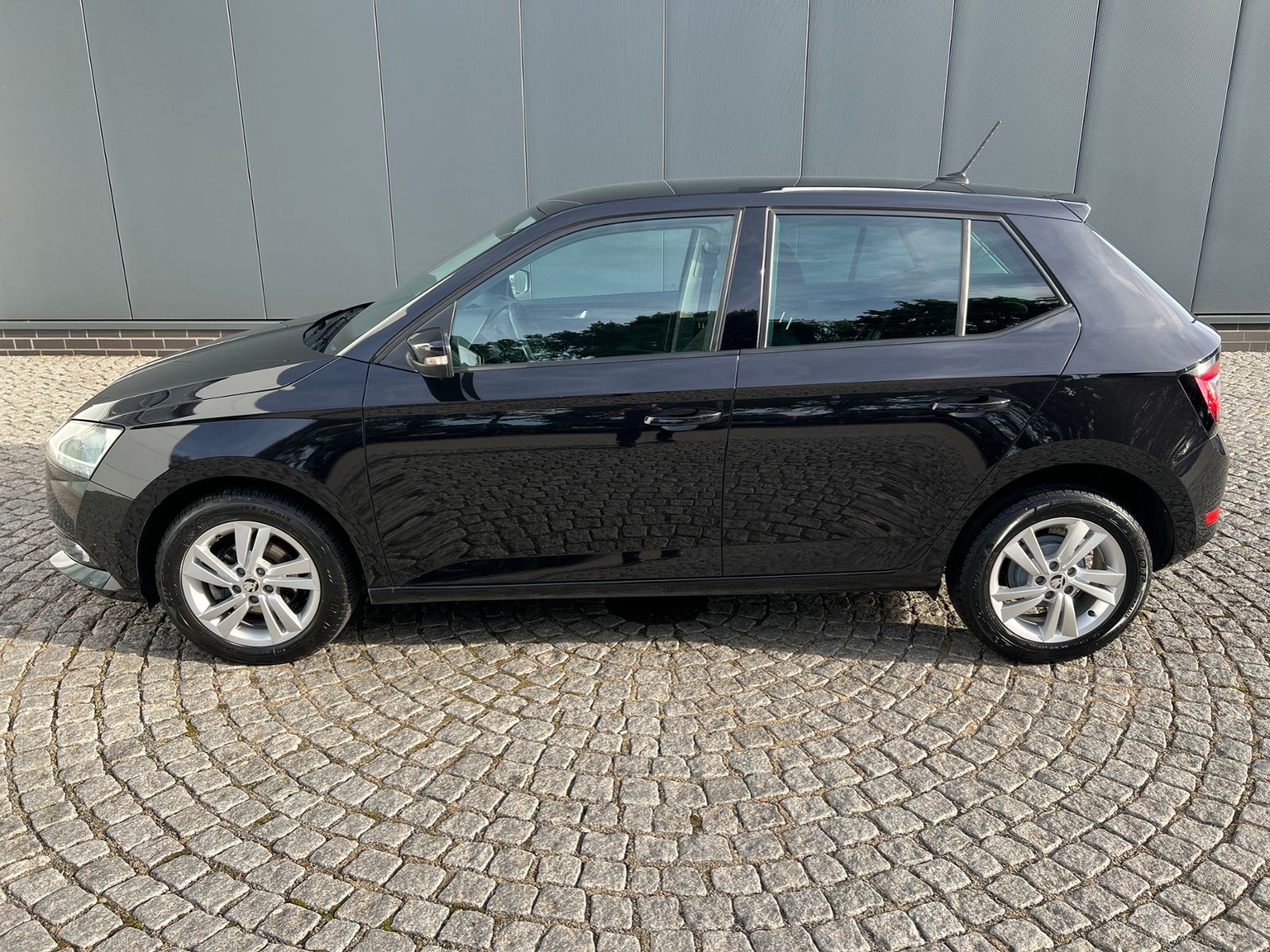 Fahrzeugabbildung SKODA Fabia III Soleil 1.0 MPI *SmartLink, Sitzhzg., 1