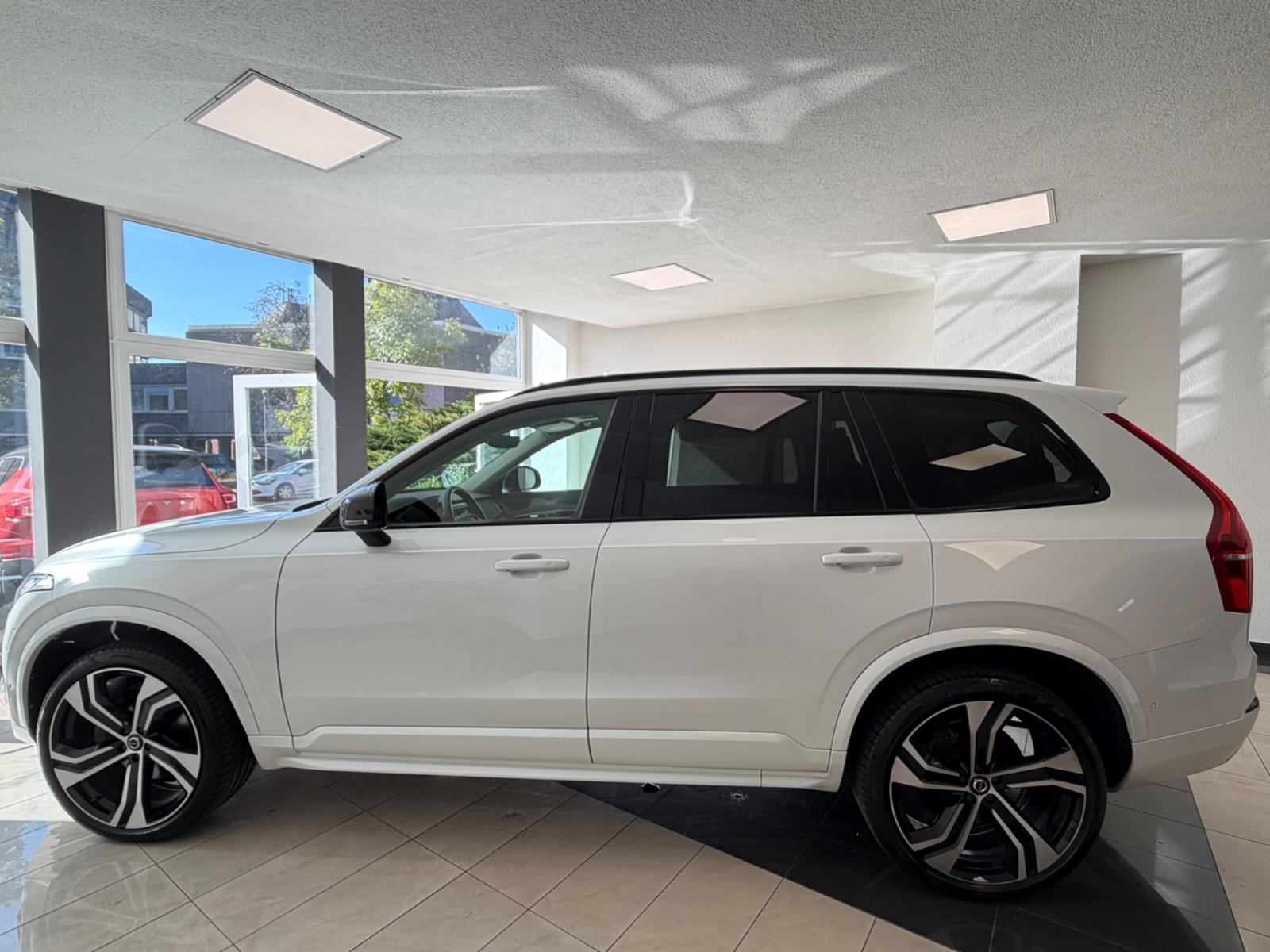 Volvo XC90 Plus Dark AWD 7.Sitze, PANORAMA