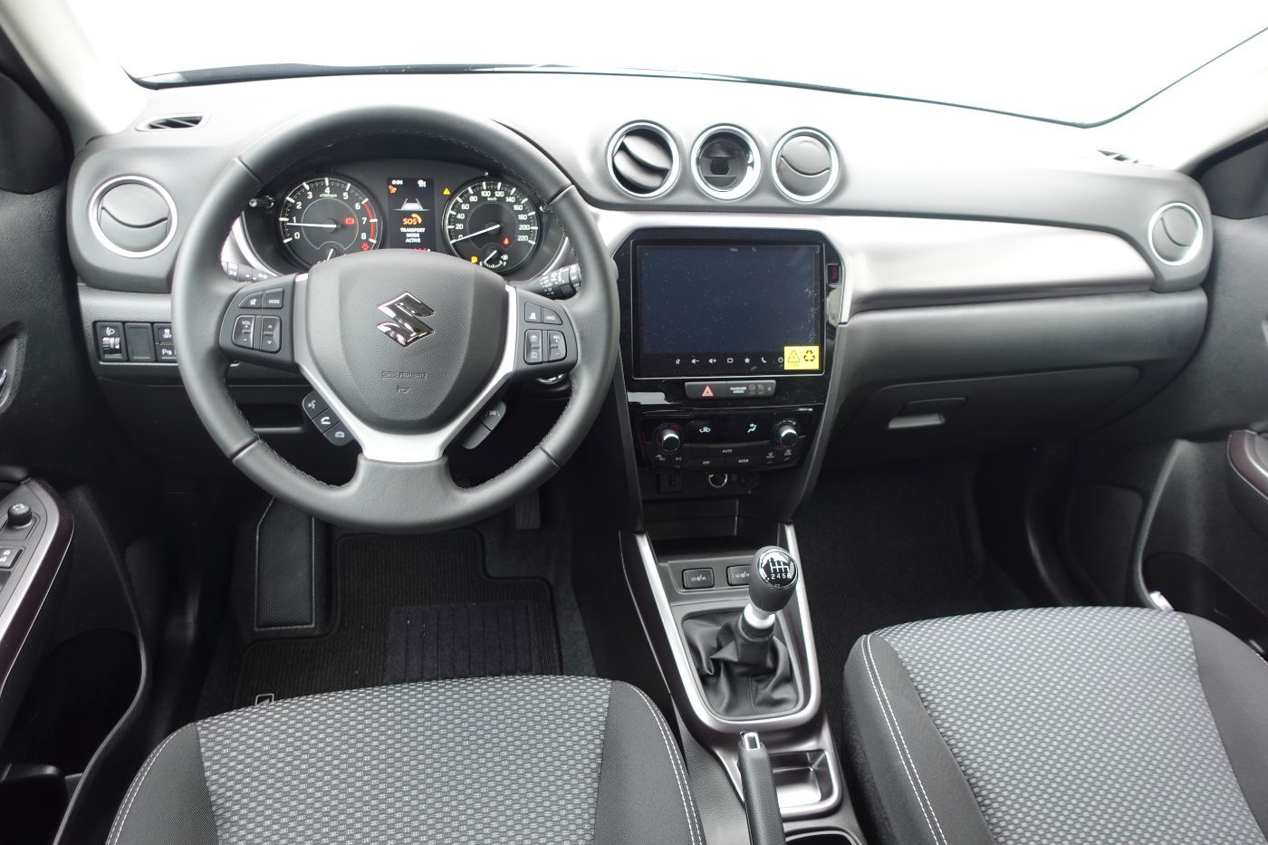 Fahrzeugabbildung Suzuki Vitara 1.4Hybrid Comfort AHK,Navi,SHZ,PD,Kamera