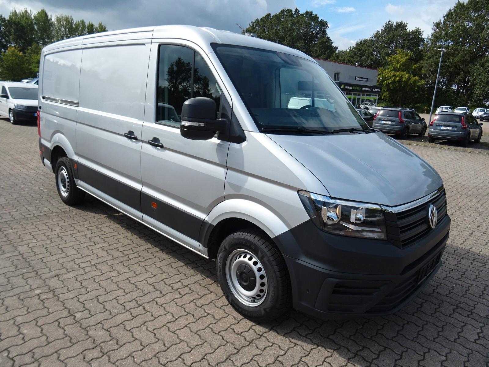Volkswagen Crafter 35 Kasten MR Navi AHK Kamera PDC