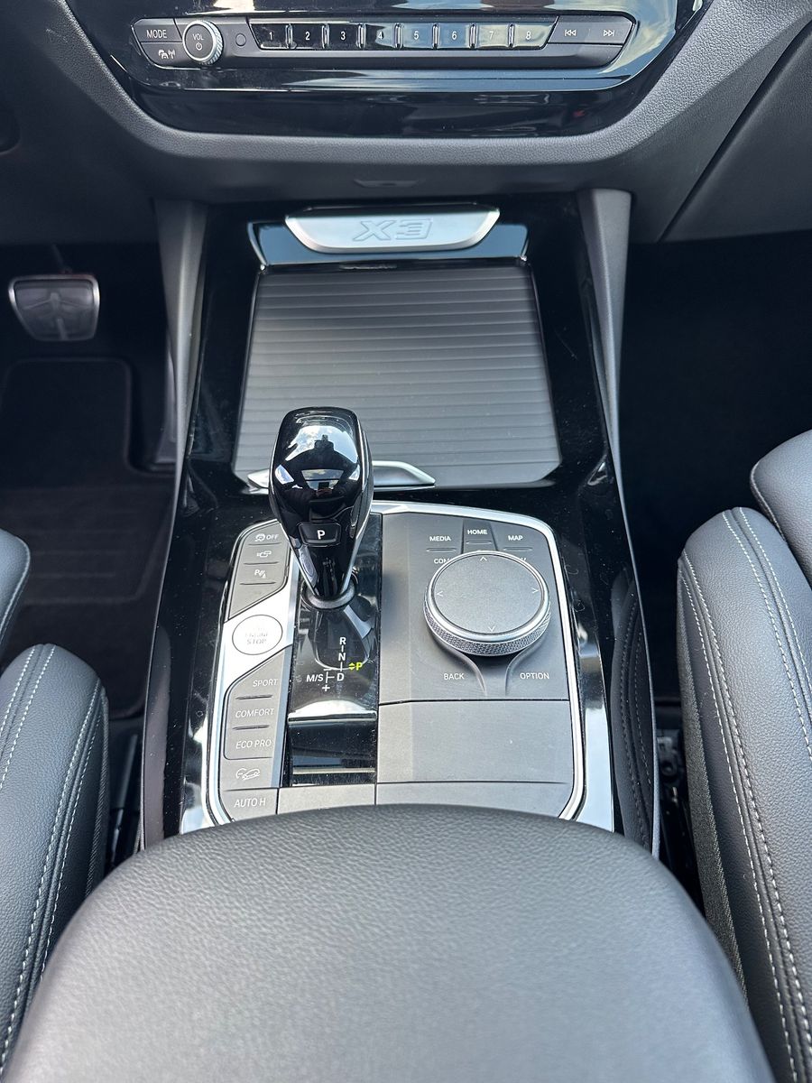 Fahrzeugabbildung BMW X3 xDrive30d M-Sport NAV+LED+PANO+AHK+HUD+360°