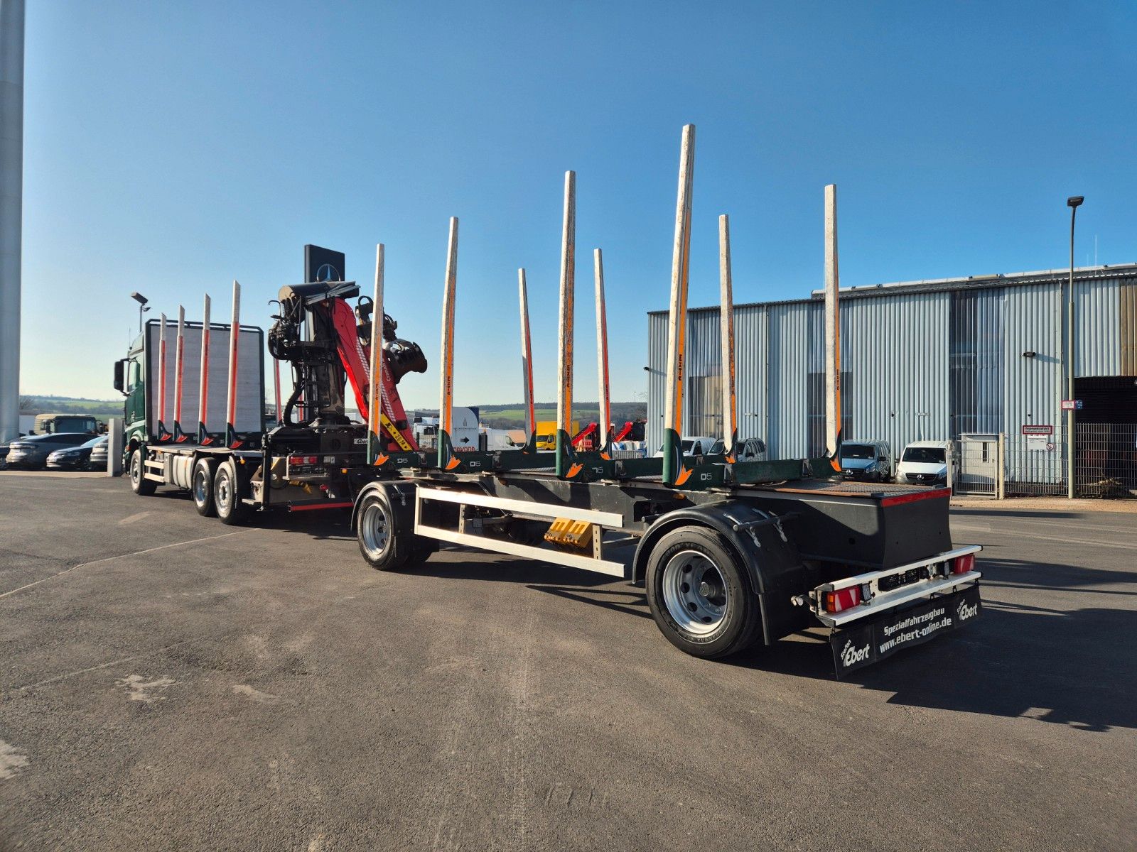 Fahrzeugabbildung Mercedes-Benz Arocs 2751 L 6x2/4 HAD Kurzholz Cranab TZ12.2