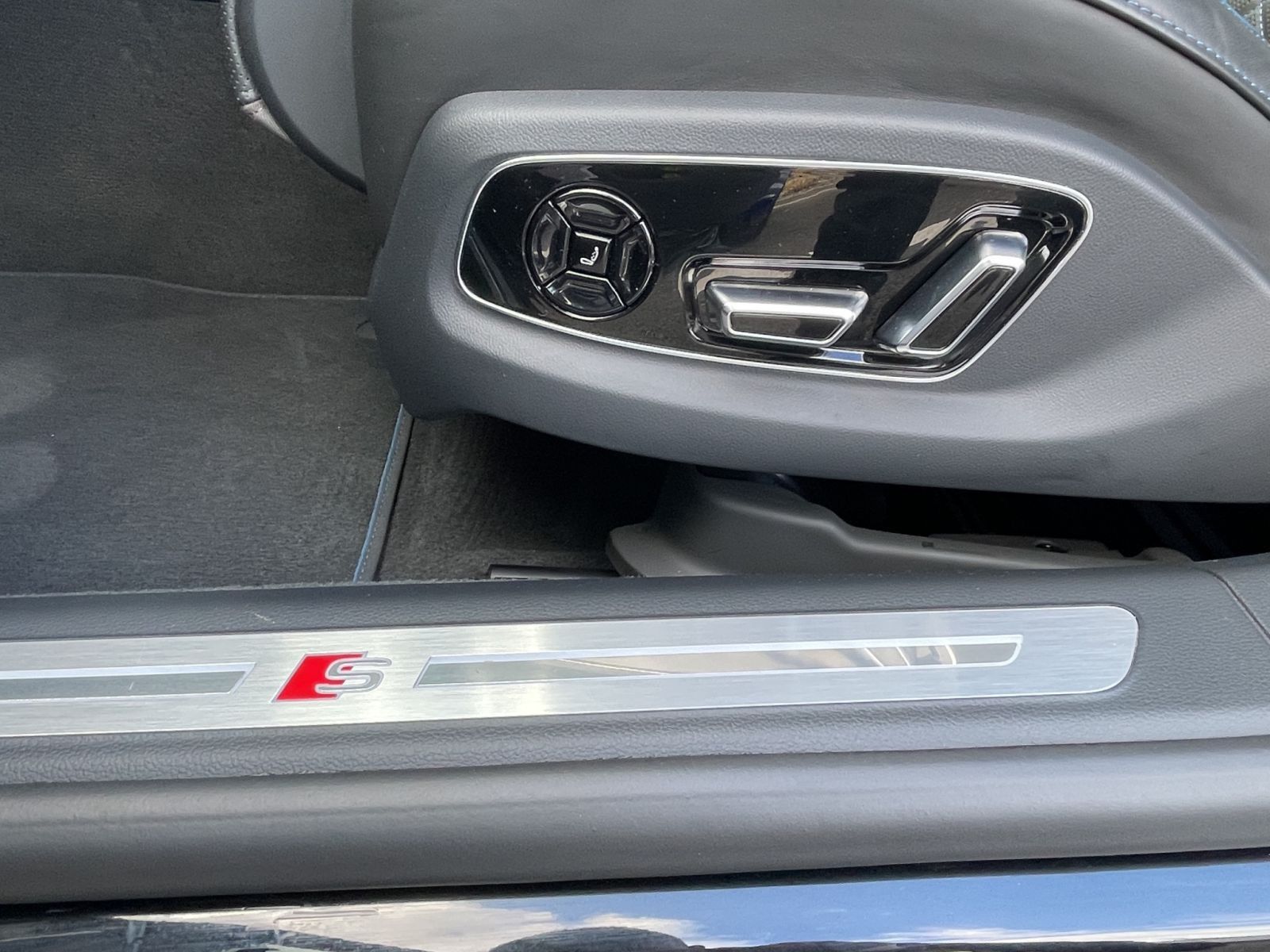 Audi A8 - Bild 22