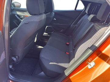 Peugeot 2008 1.2 PureTech 100 Active AHK+SHZ+PDC+SpurH