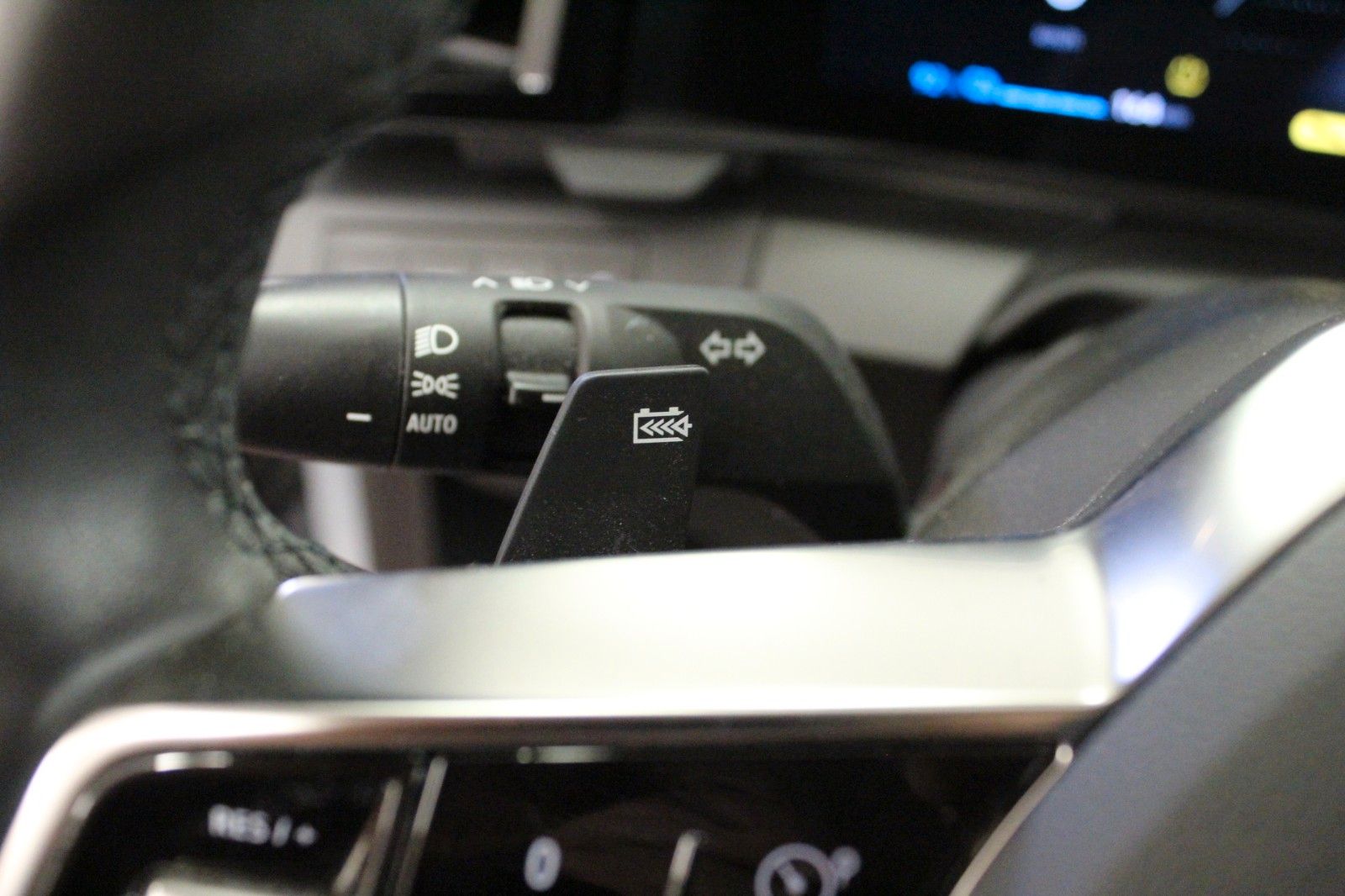 Fahrzeugabbildung Renault Megane E-Tech Equilibre Boost charge