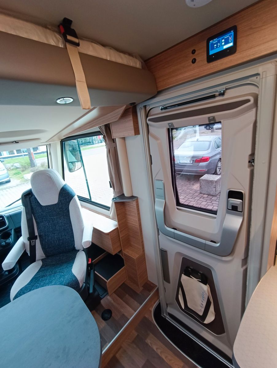 Fahrzeugabbildung Weinsberg CaraCore 650 MEG *Automatik*Standklima*Backofen