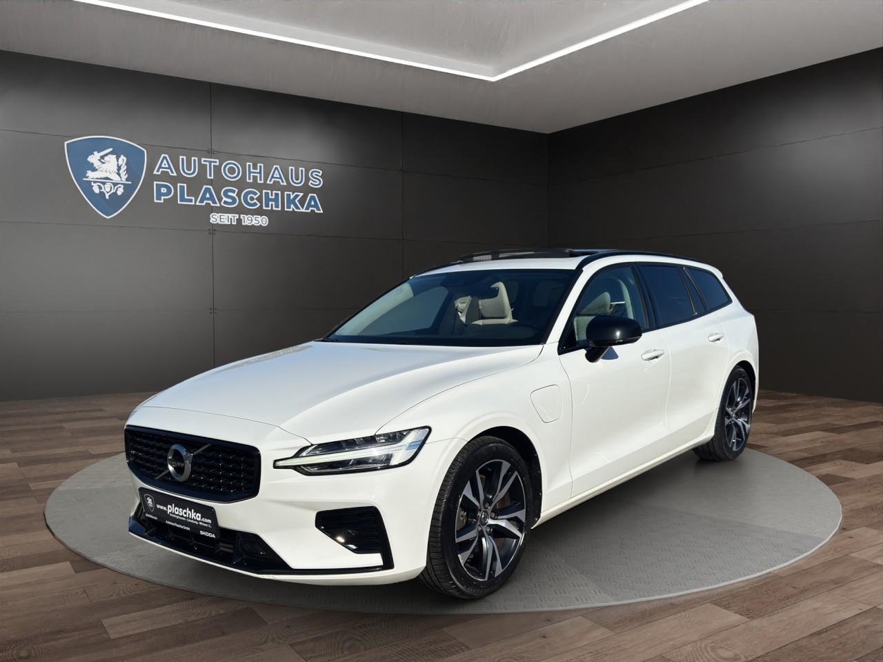 Volvo V60 T6 AWD R Design Expression Plug-In Hybrid