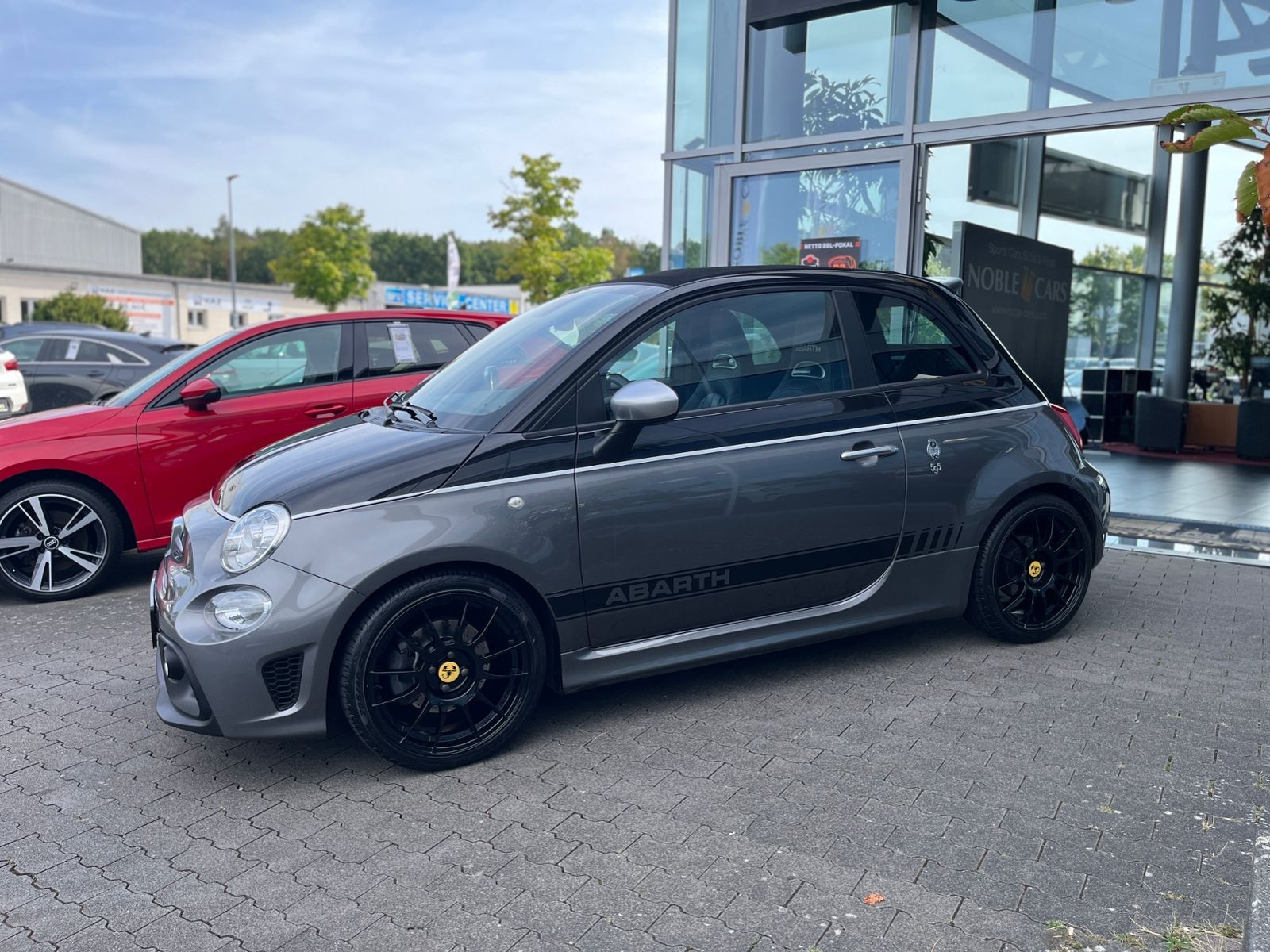 Fahrzeugabbildung Abarth 595C Turismo Sitzheizung XEN NAV LEDER PDC