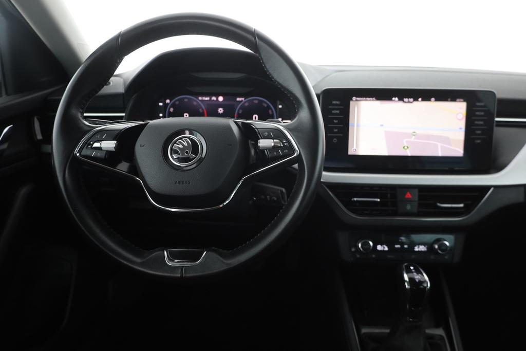 Skoda Scala 2023 г. Серебристый, пробег 55803 км