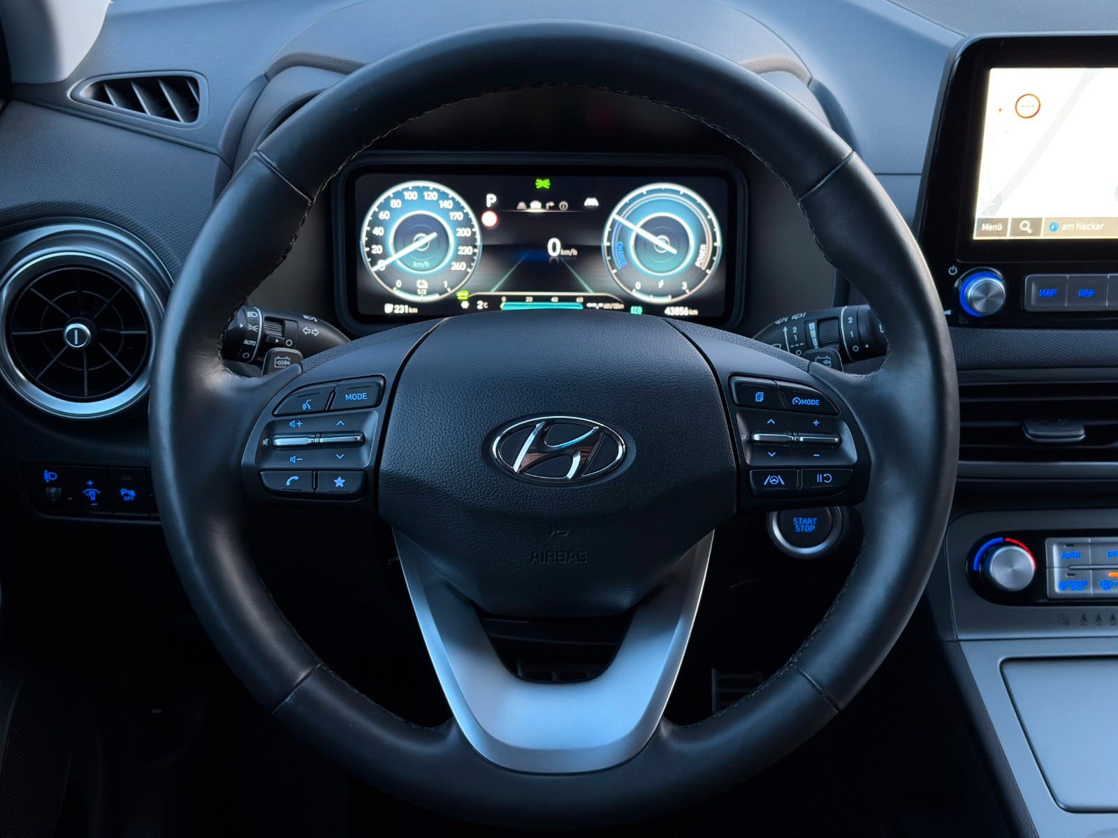 Fahrzeugabbildung Hyundai Kona Edition 30+ Elektro 2WD CarPlay LKA PDC LFA