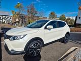 Nissan Qashqai 1.6 DIG-T Tekna+ Tekna+ - Nissan Qashqai mit Benzin-Antrieb: Limousine, 1.6