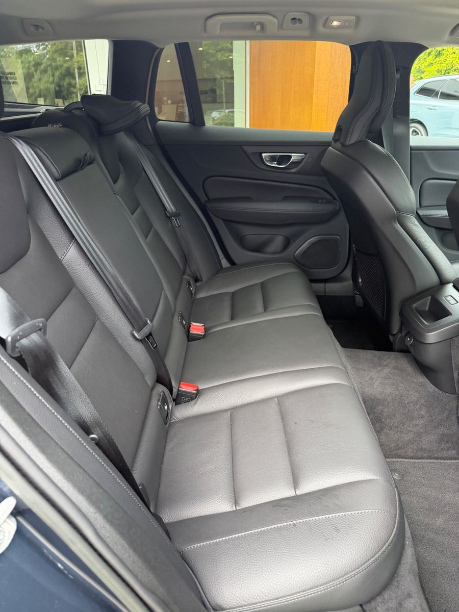 Volvo V60 B4 FWD Plus Bright #volvocars #madebymerten foto 11