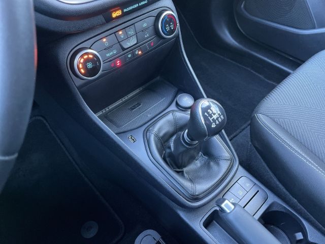 Fahrzeugabbildung Ford Fiesta 1,0 EcoBoost Cool & Connect Navi, Sitzhei